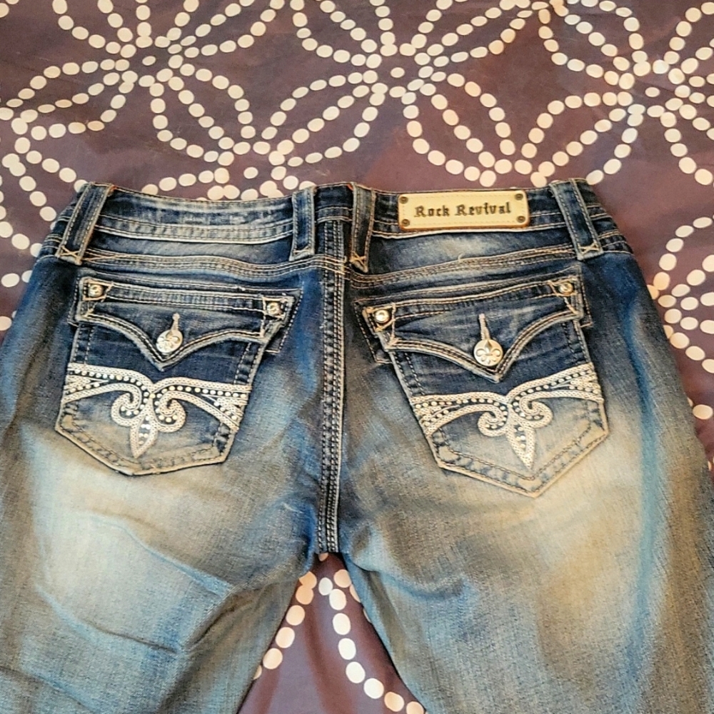 Rock Revival Capri